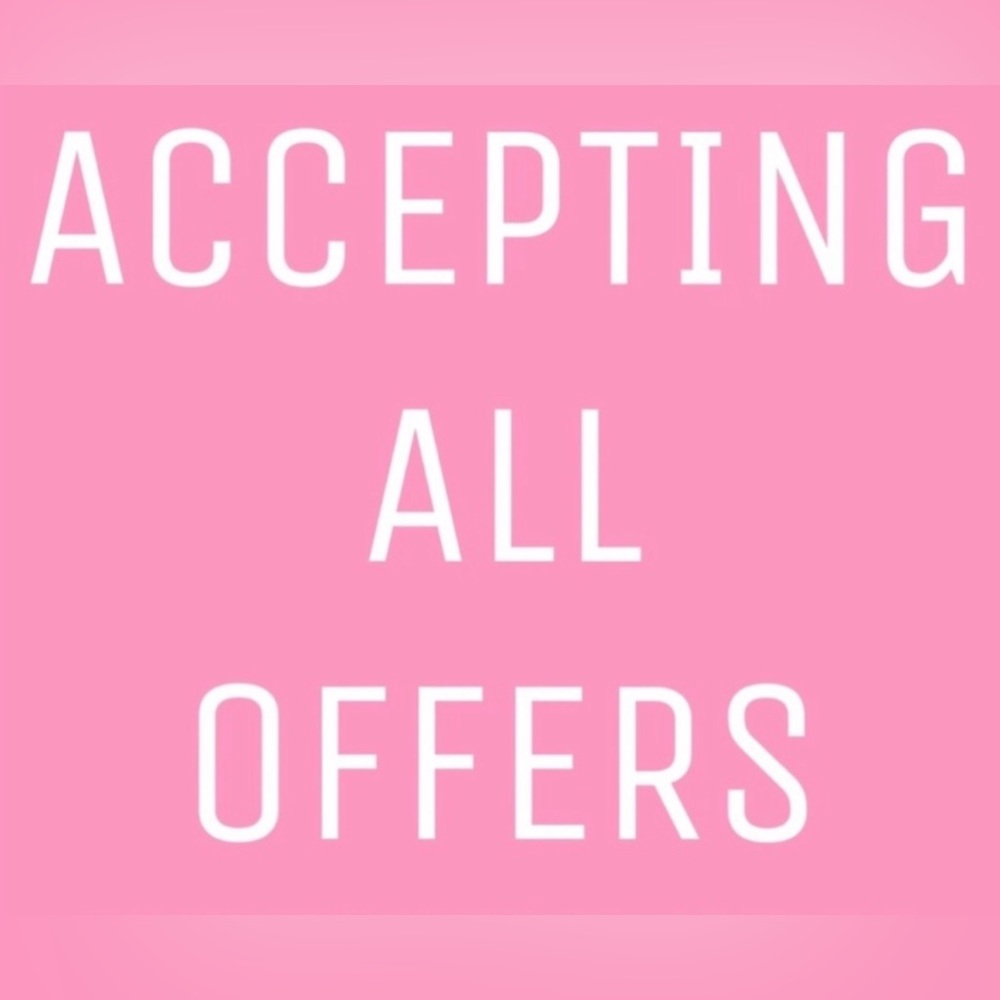 Accepting all reasonable offers. Don’t hesitate Bundle & save So many great item